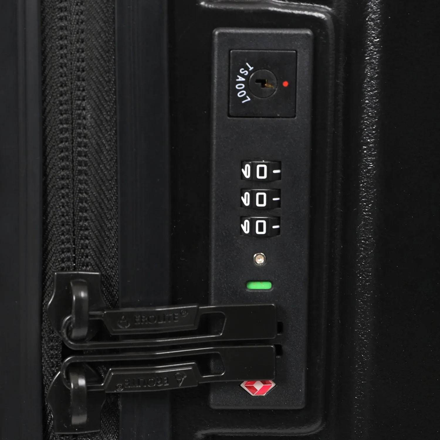 Aerolite M-Lite Trunk – Premium 77cm 100.4L Capacity Check-In Suitcase, Durable PP Polypropylene, TSA Lock, 8 1 Silent Hinomoto Wheels, Luxury Eco Interior, 15-Year Guarantee, Pack Up To 32Kg