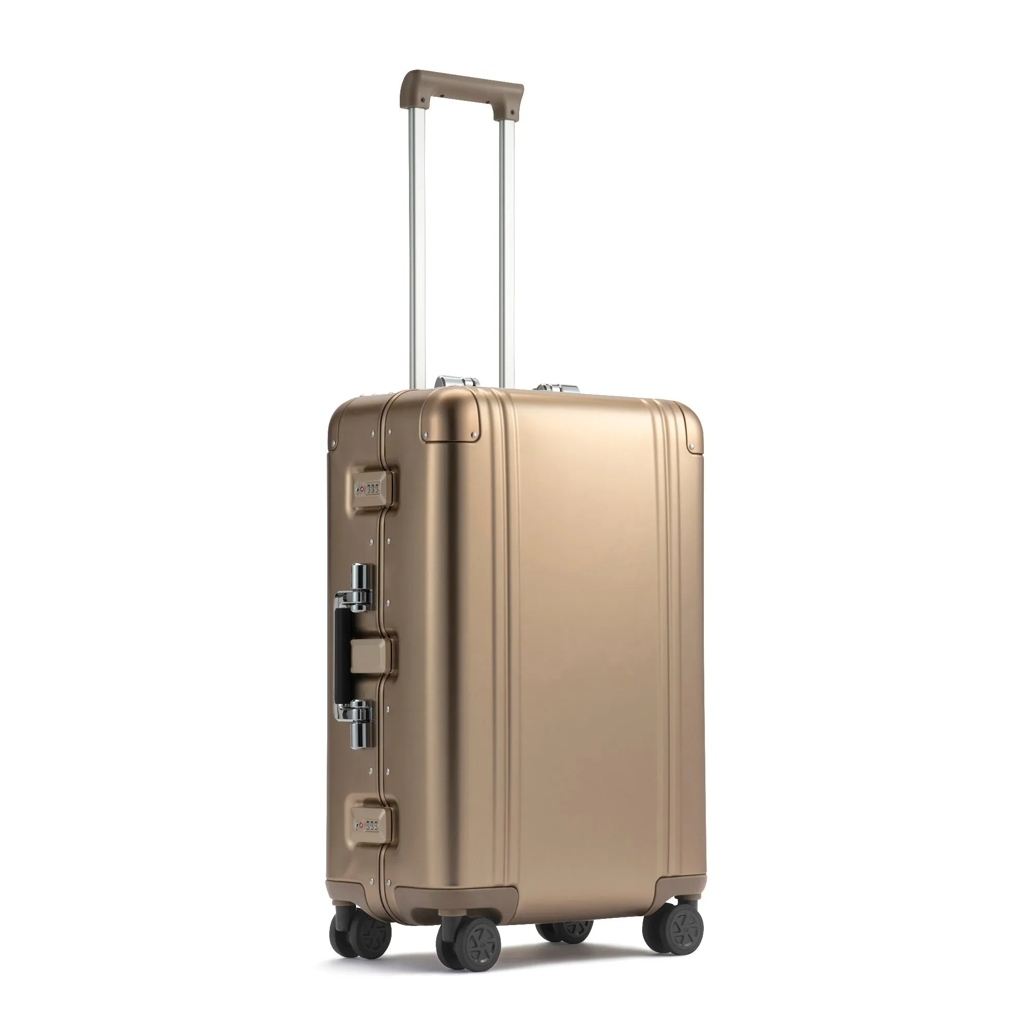 Classic Aluminum 3.0 | Medium Travel Case 59L