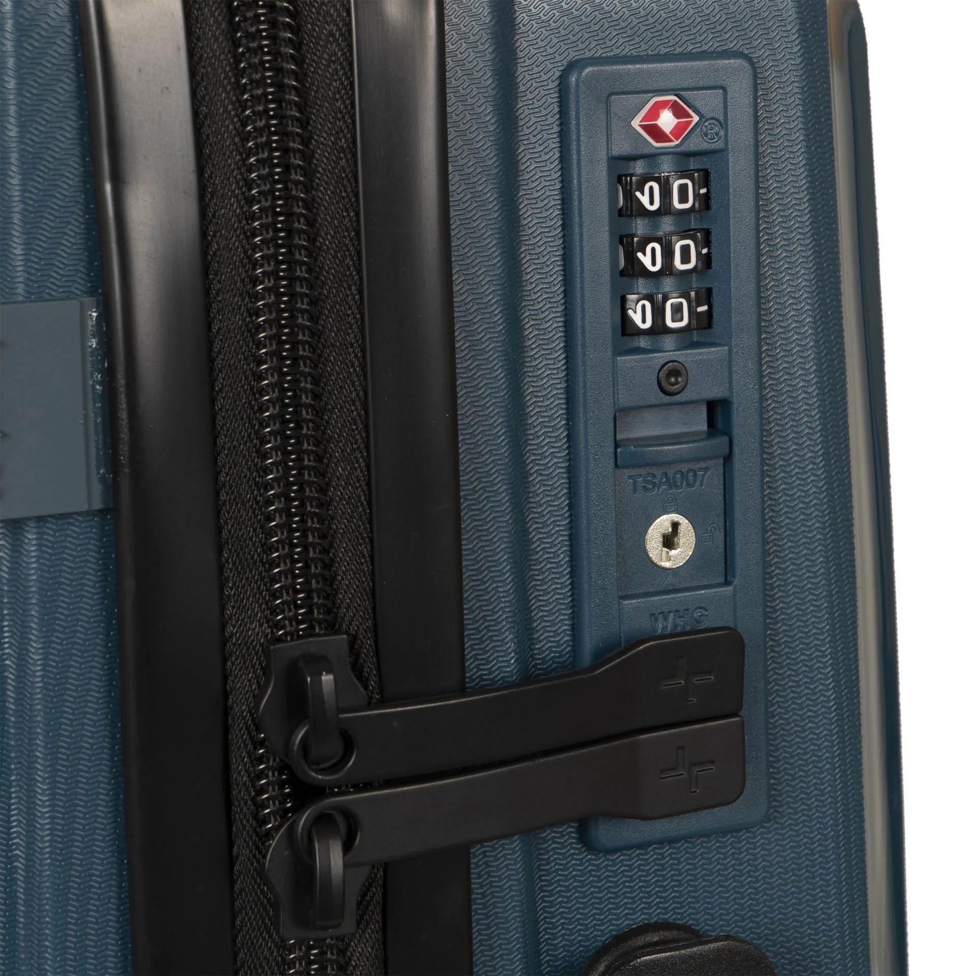 Dynamo Hardside 22" Carry-On Luggage