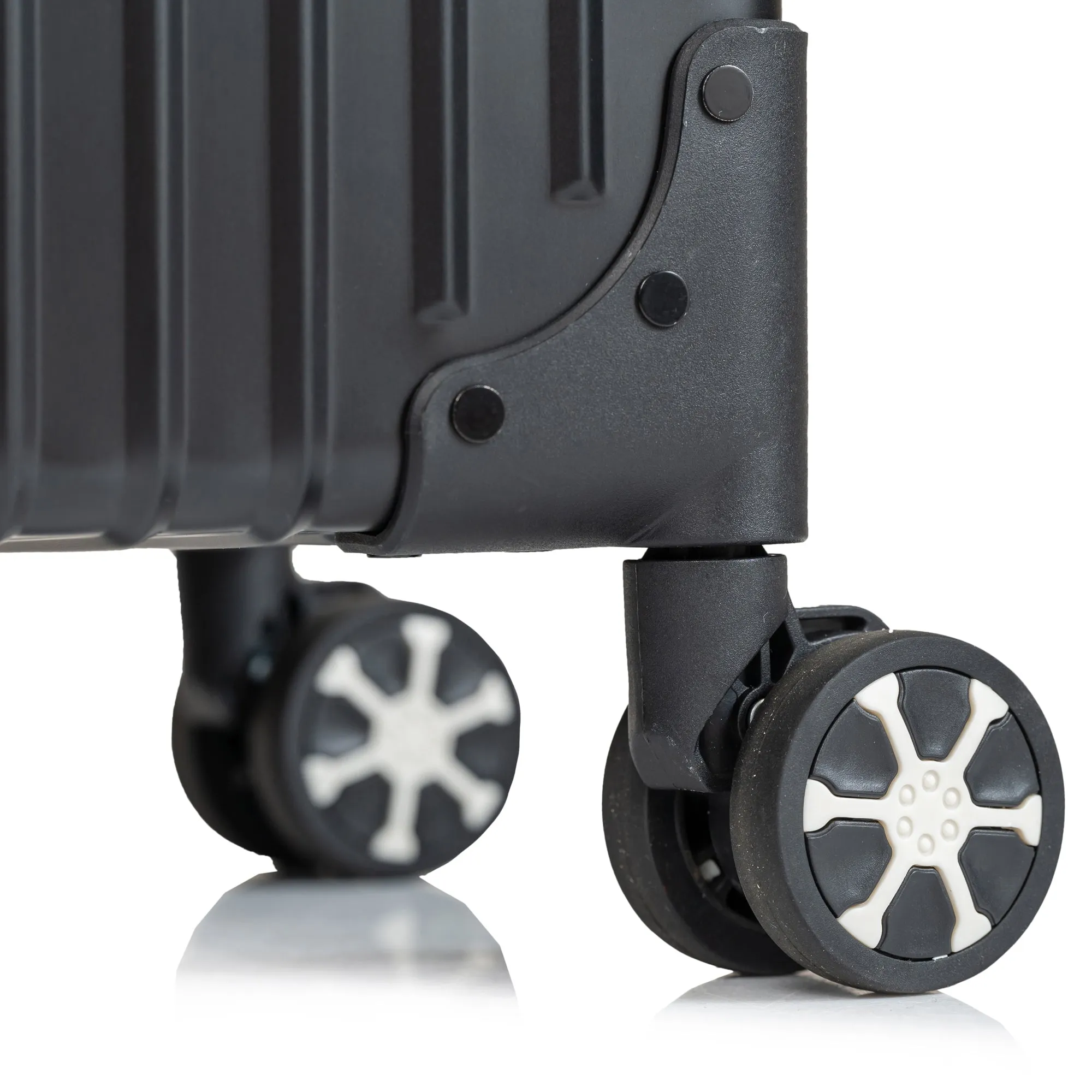 Elite / Aluminum Carry-on *Drop Ship*