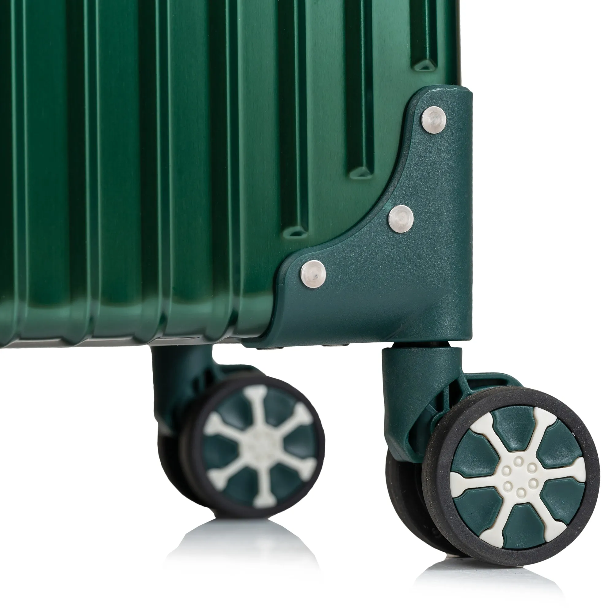 Elite / Aluminum Carry-on *Drop Ship*