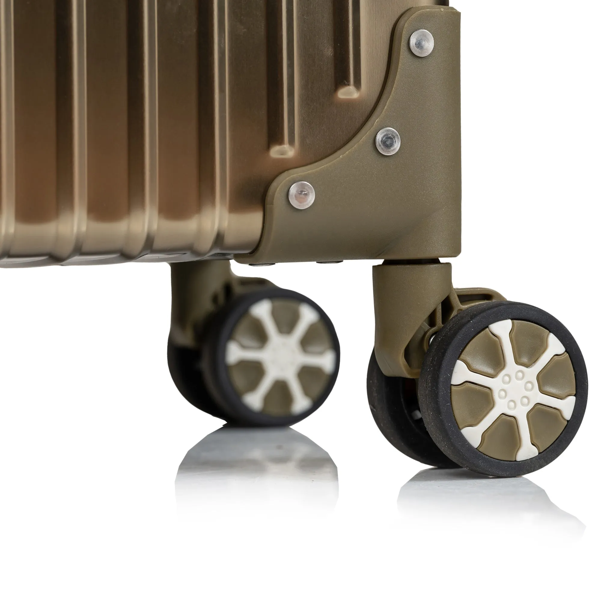 Elite / Aluminum Carry-on *Drop Ship*