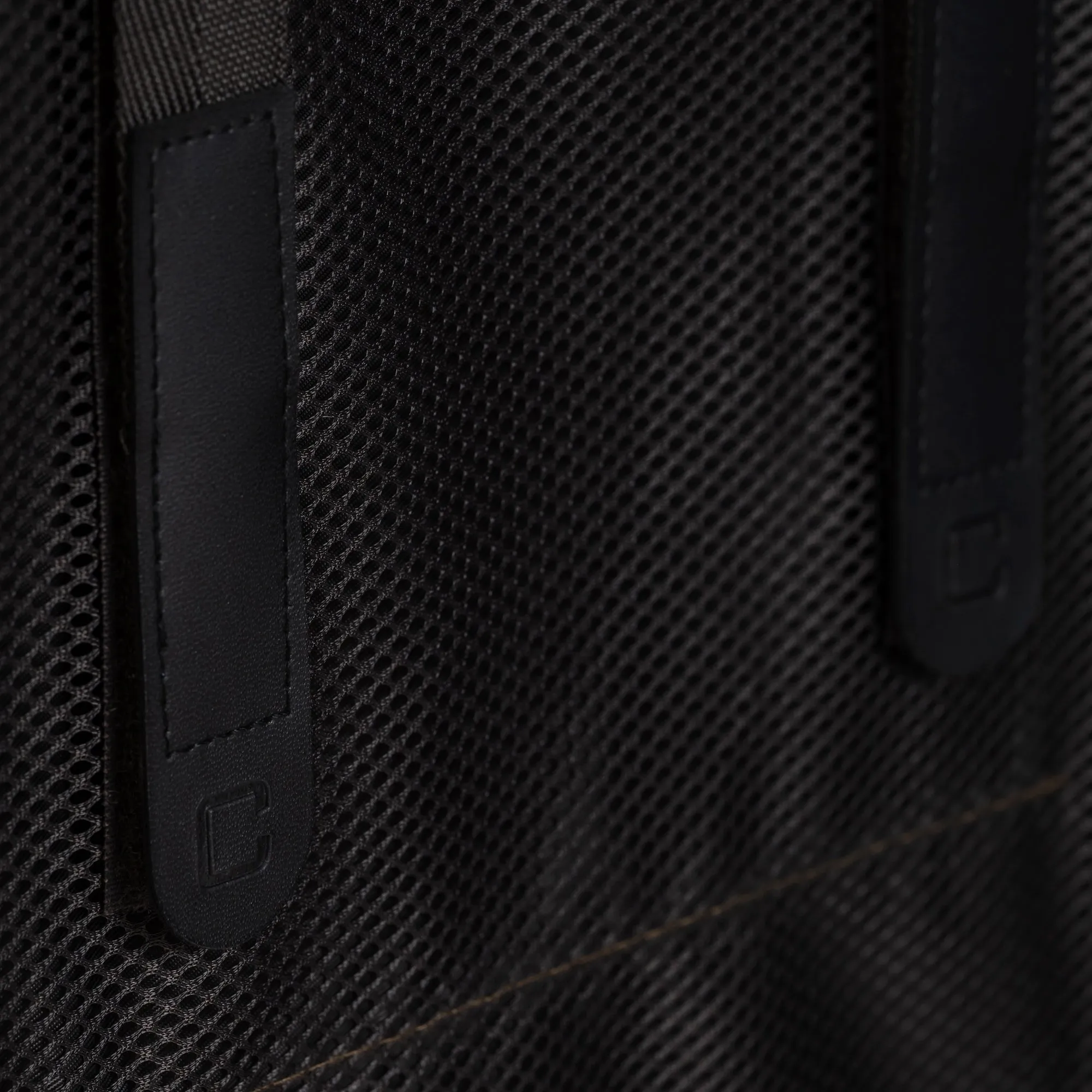 Elite / Aluminum Carry-on *Drop Ship*