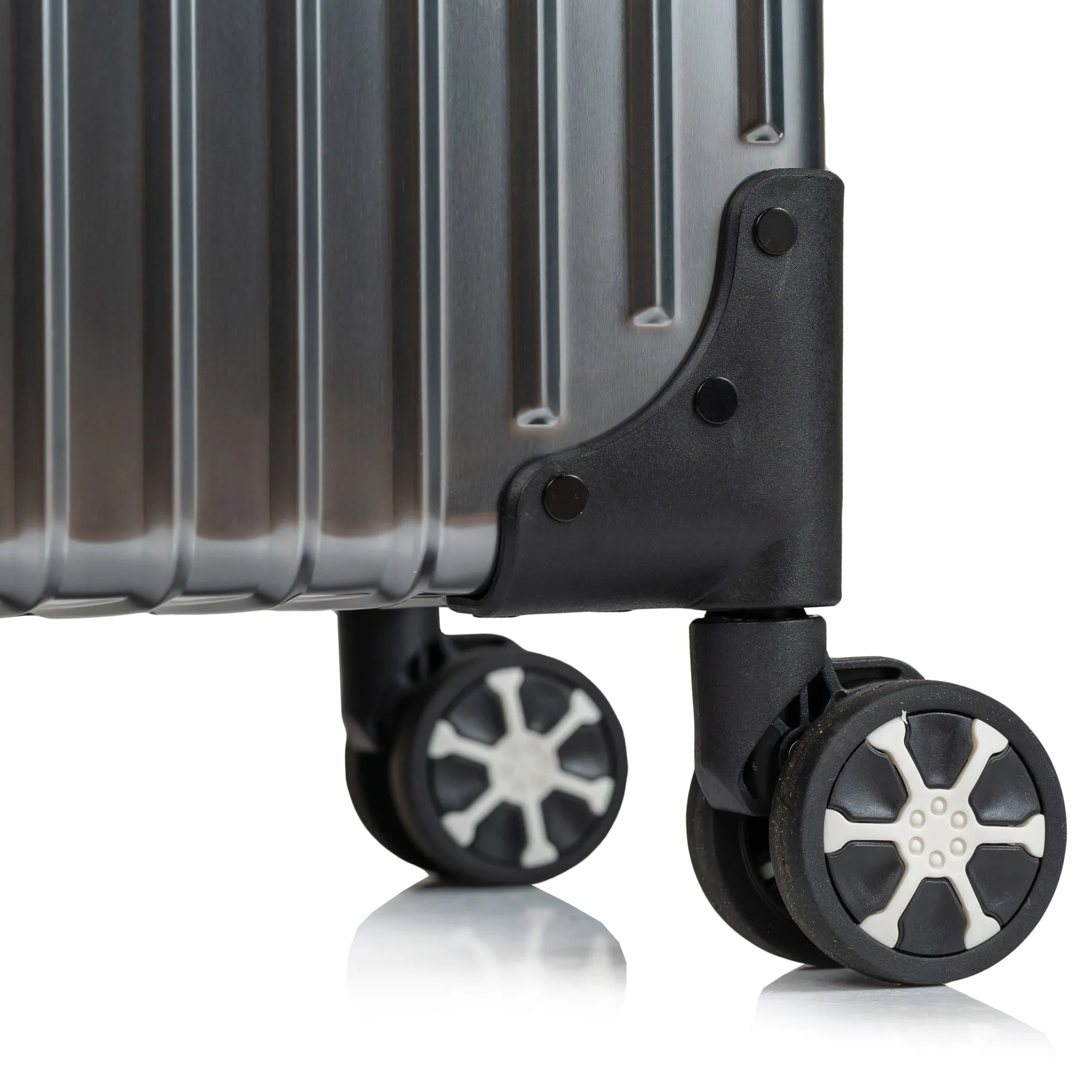 Elite / Aluminum Carry-on *Drop Ship*