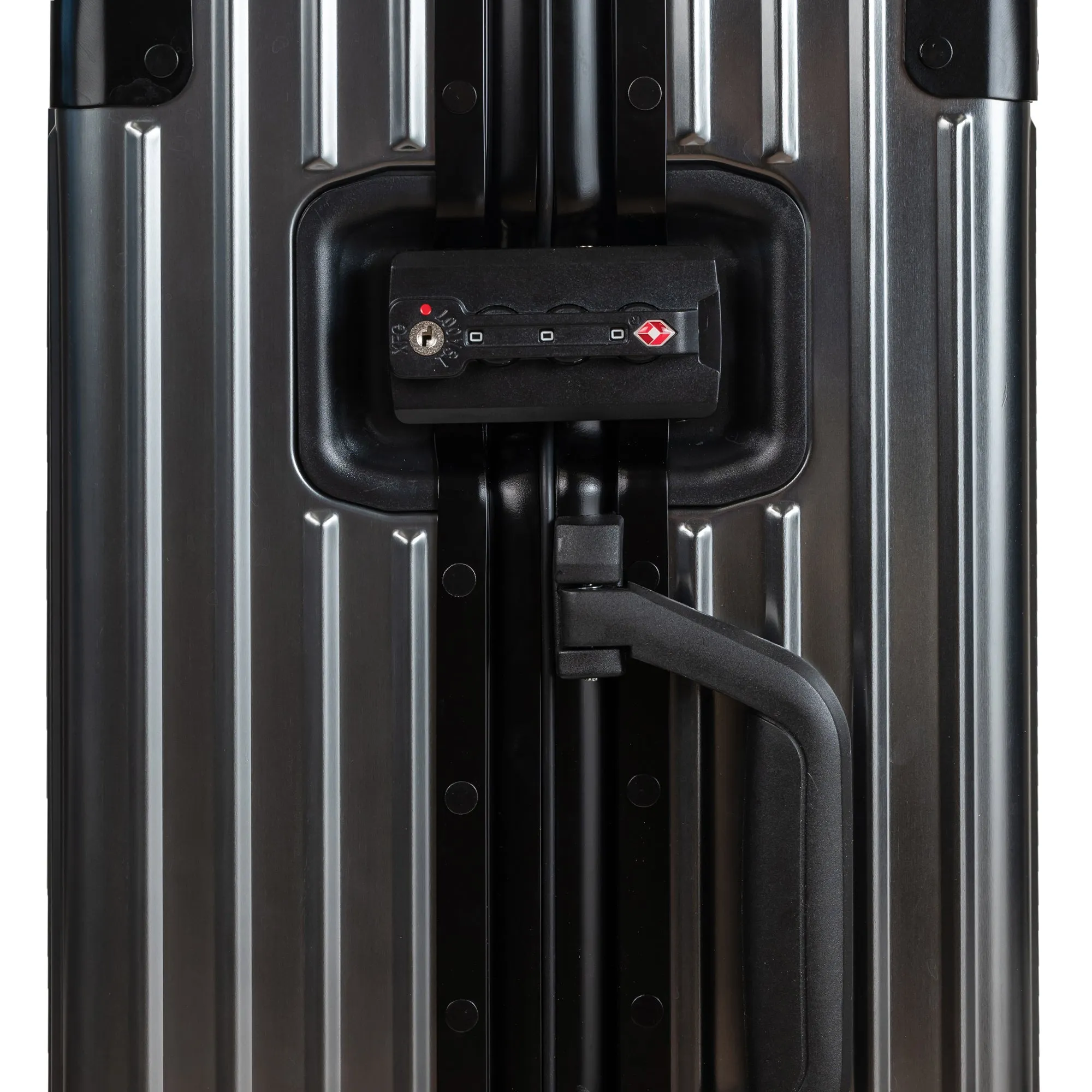 Elite / Aluminum Carry-on *Drop Ship*