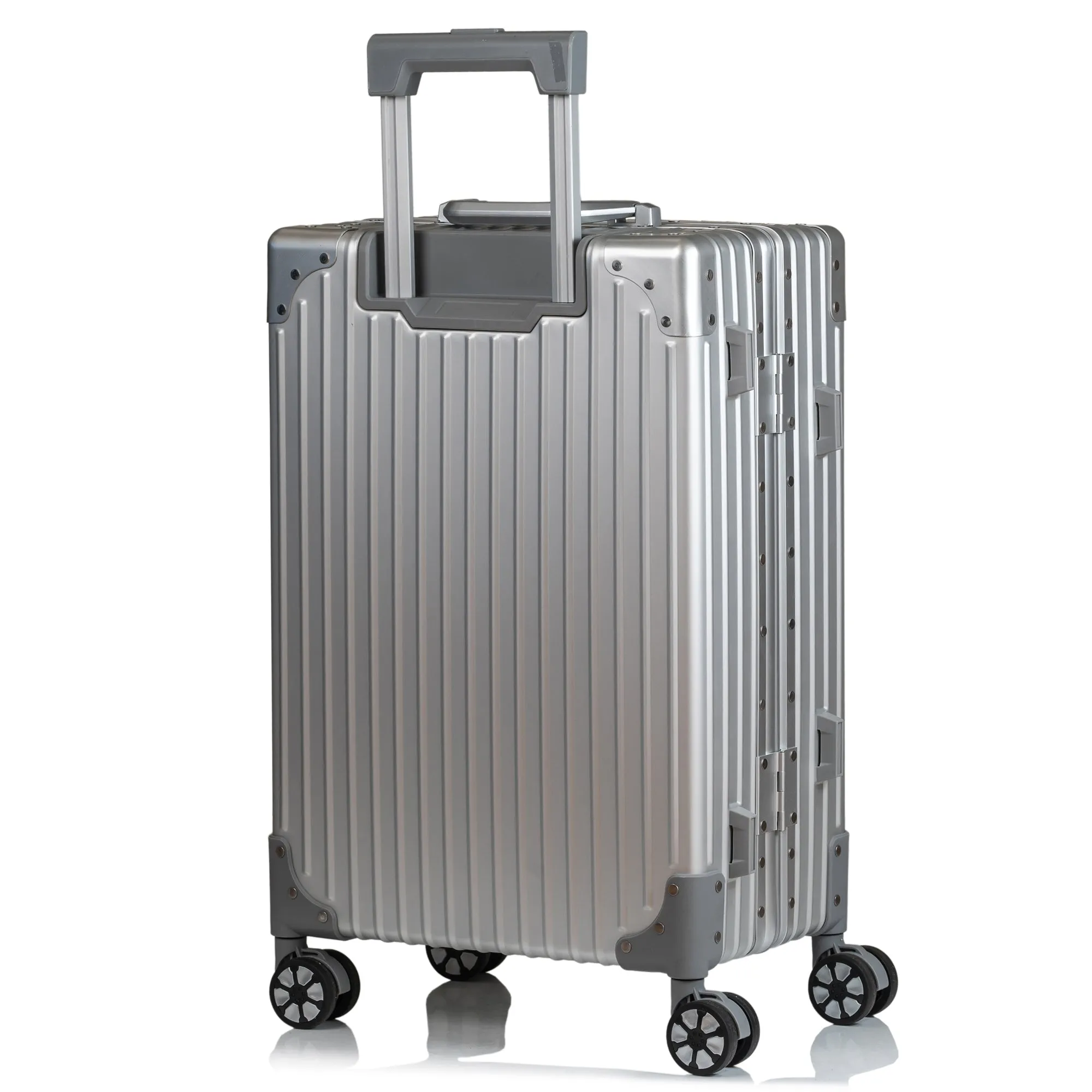 Elite / Aluminum Carry-on *Drop Ship*