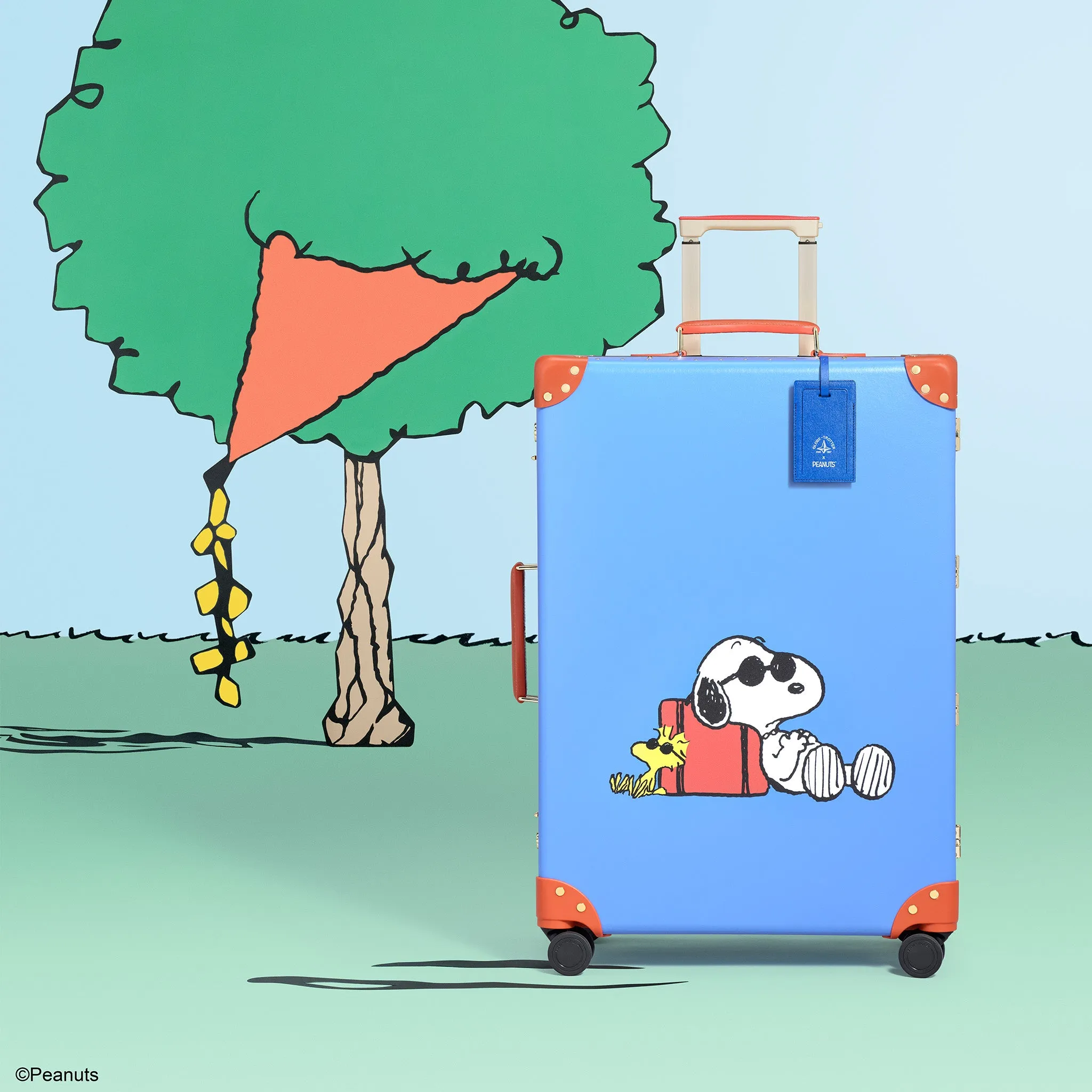 PEANUTS · Large Check-In - 4 Wheels | Royal Blue/Orange/Gold