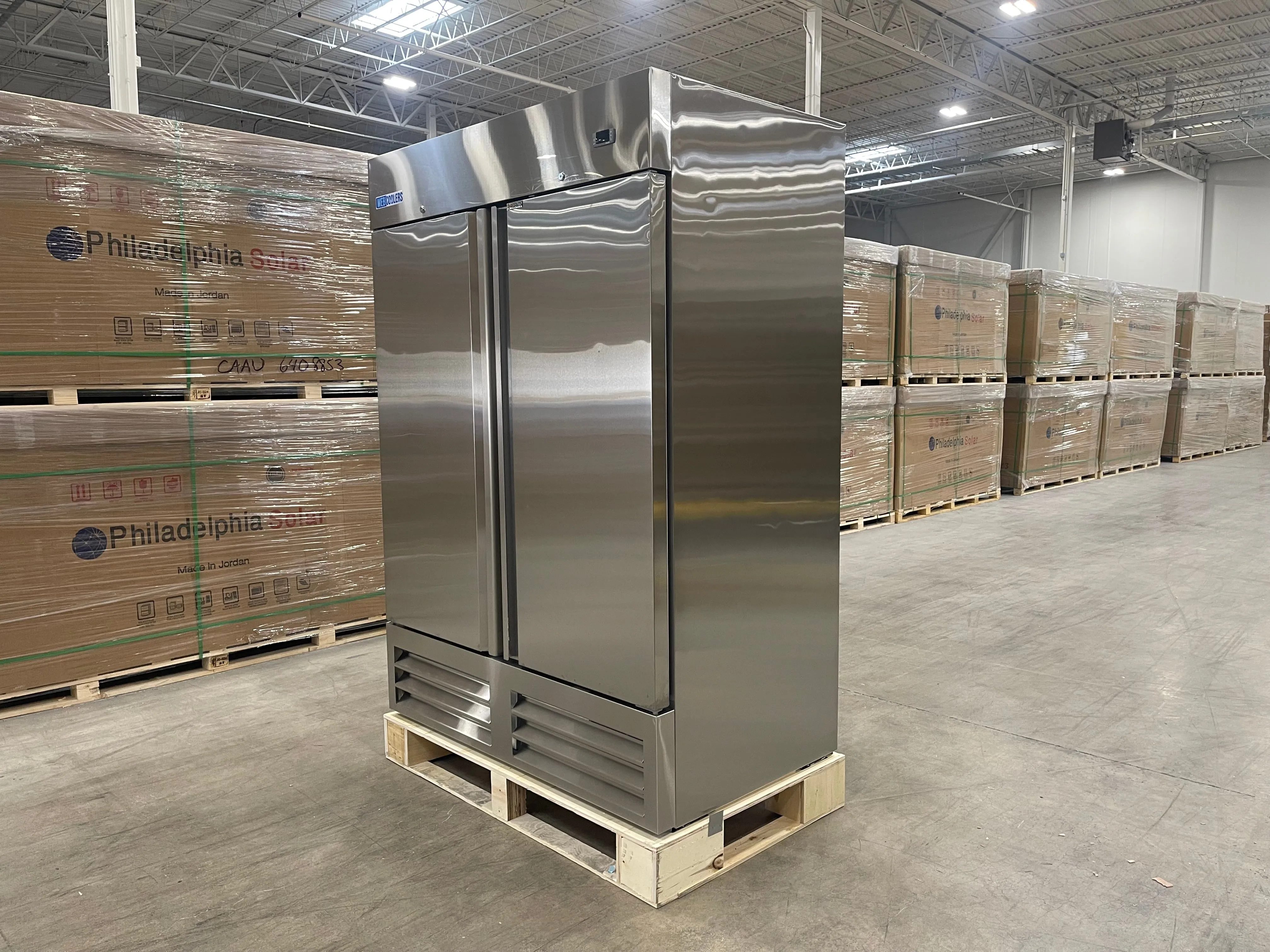 Reach In 55'' wide Two Door Refrigerator Commercial Refrigerator 46 Cu.ft Cooler