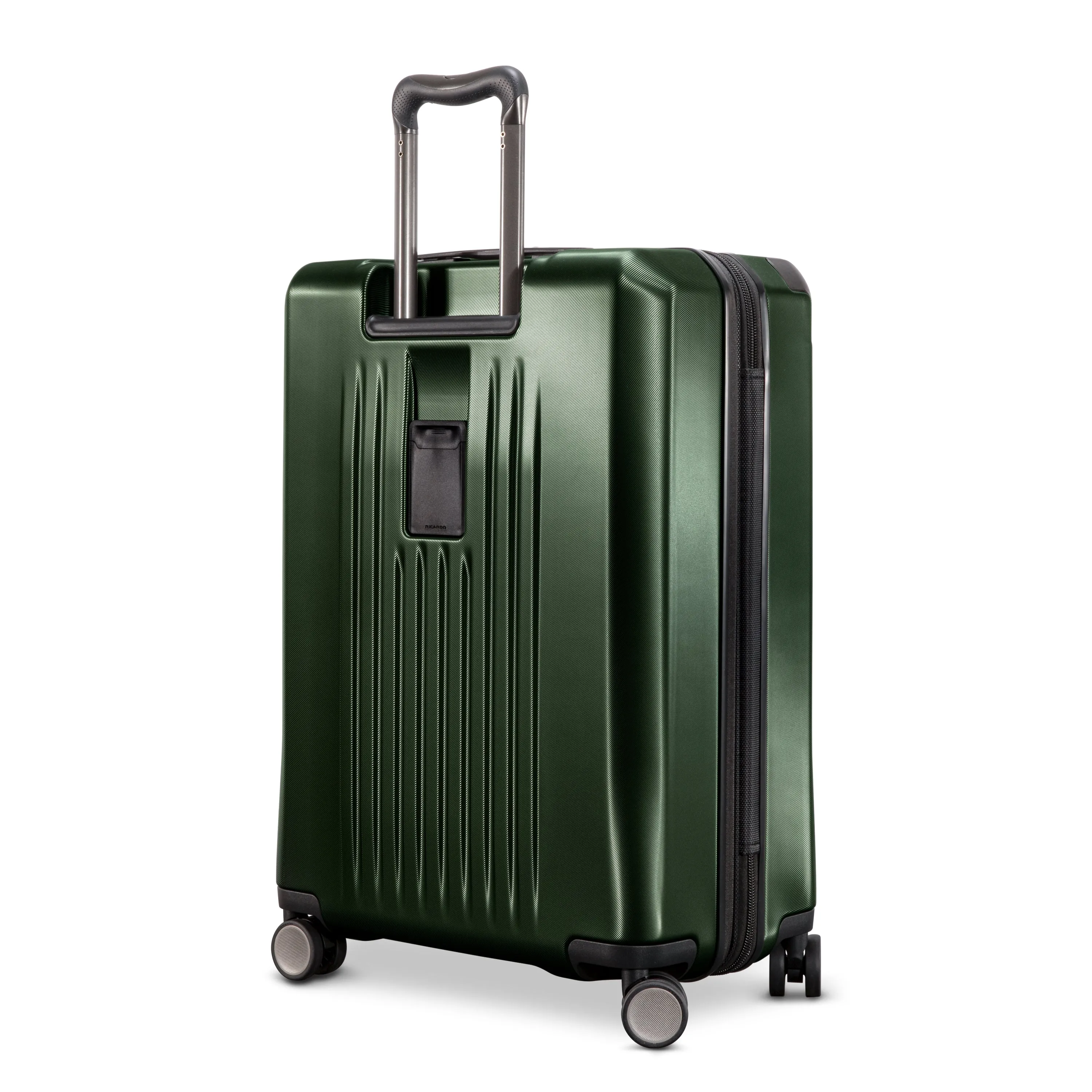 Ricardo Beverly Hills Montecito 2.0 Hardside Medium Check-In Expandable Spinner Luggage