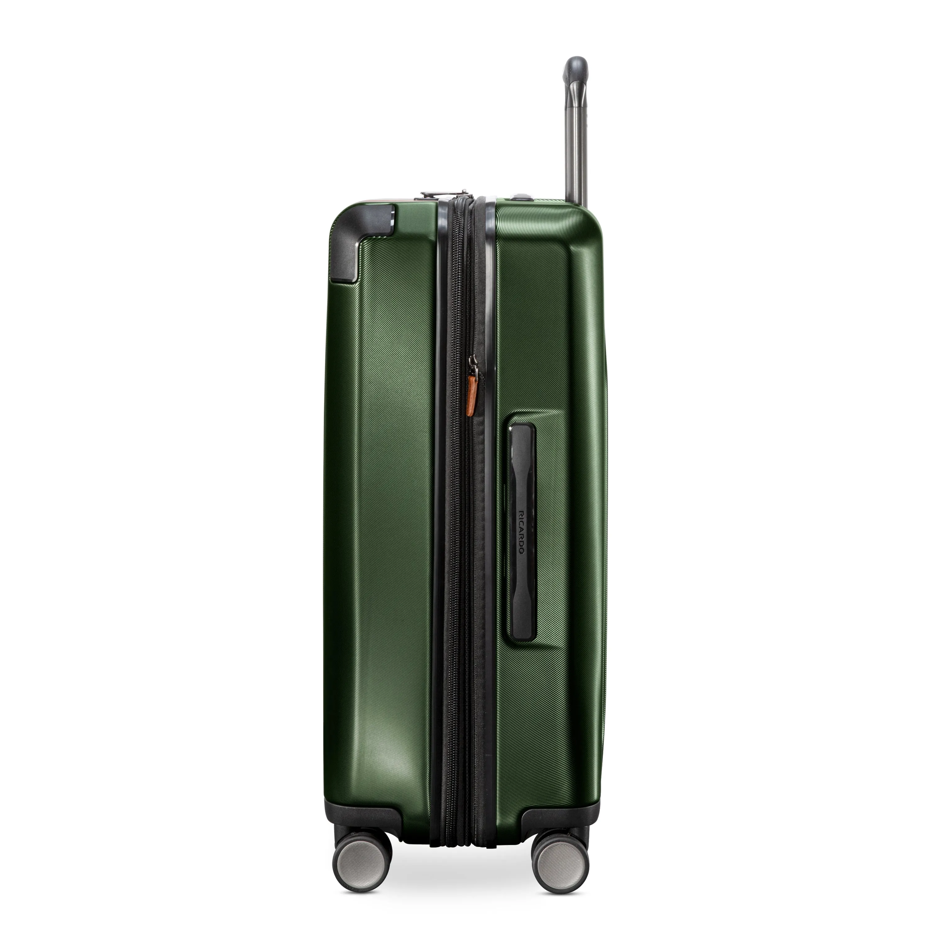 Ricardo Beverly Hills Montecito 2.0 Hardside Medium Check-In Expandable Spinner Luggage