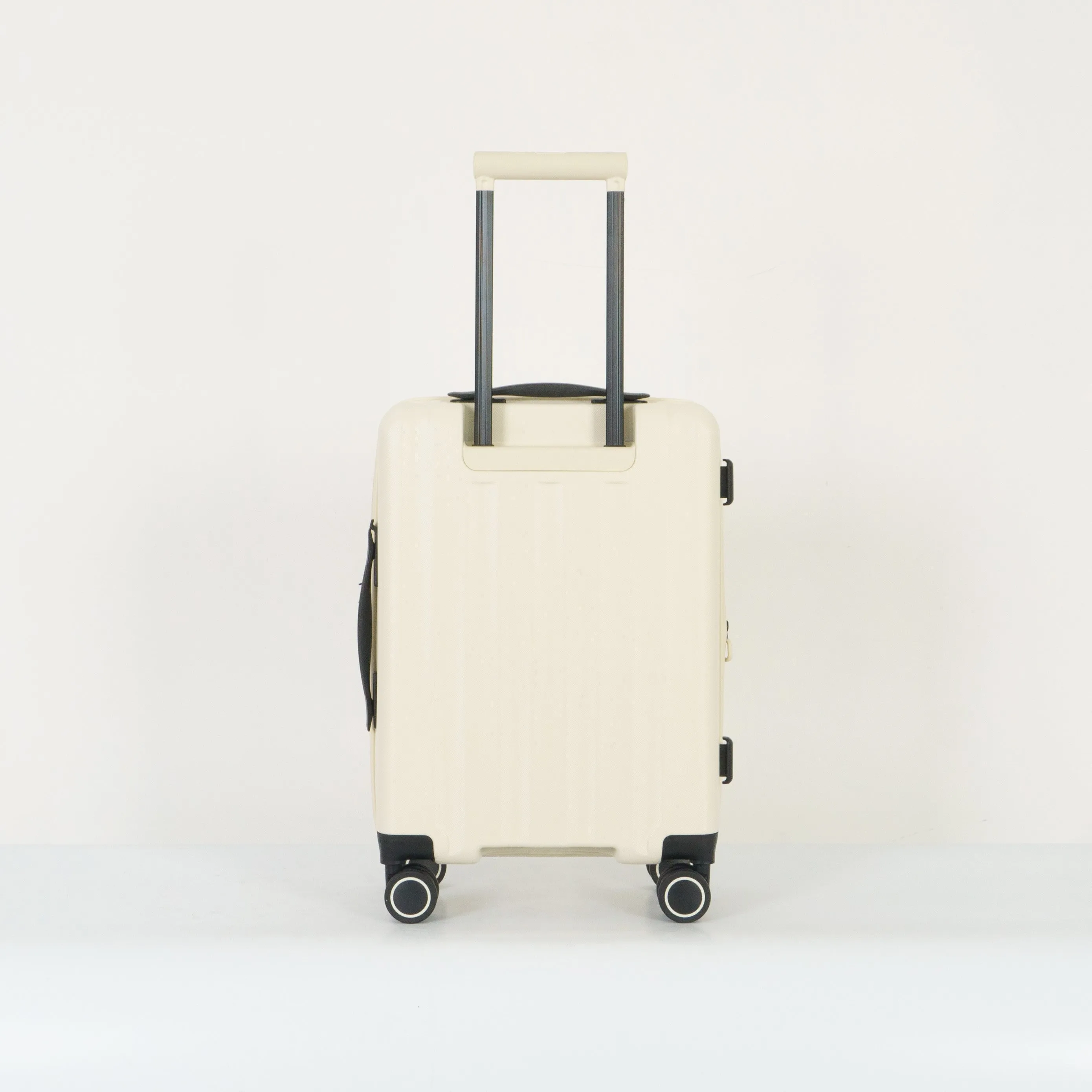 Verage Greenwich II 20" Carry-on Hardside Expandable Spinner Luggage